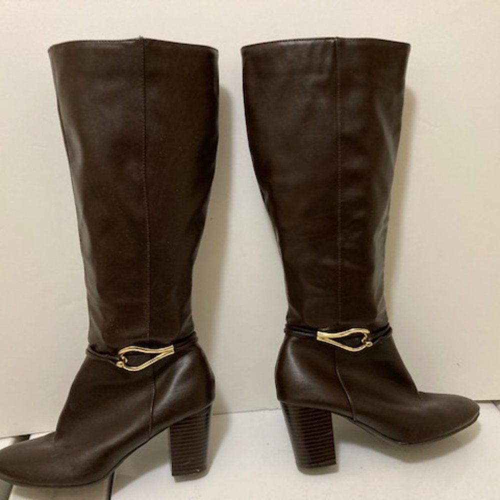 DEXFLEX Comfort Women's dark chocolate tall heeled boots, gold hardware, 7.5M